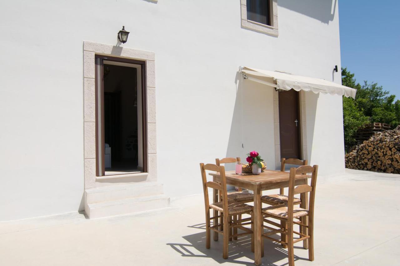 Papa-Antonis Stone House Villa Zarós Buitenkant foto
